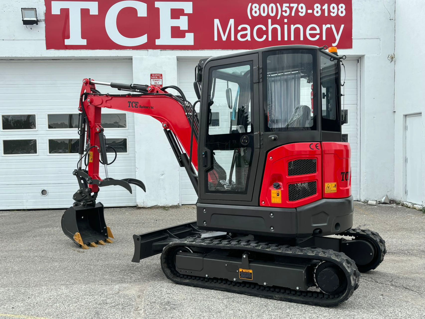 TCE Machinery TME0350 Mini Excavator 8377lbs. Kubota Engine