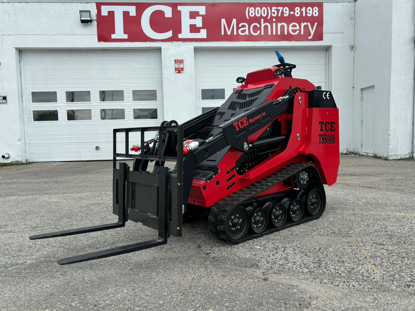 TCE Machinery TSS0400 Skid Steer Loader 3300lbs. Kubota Engine