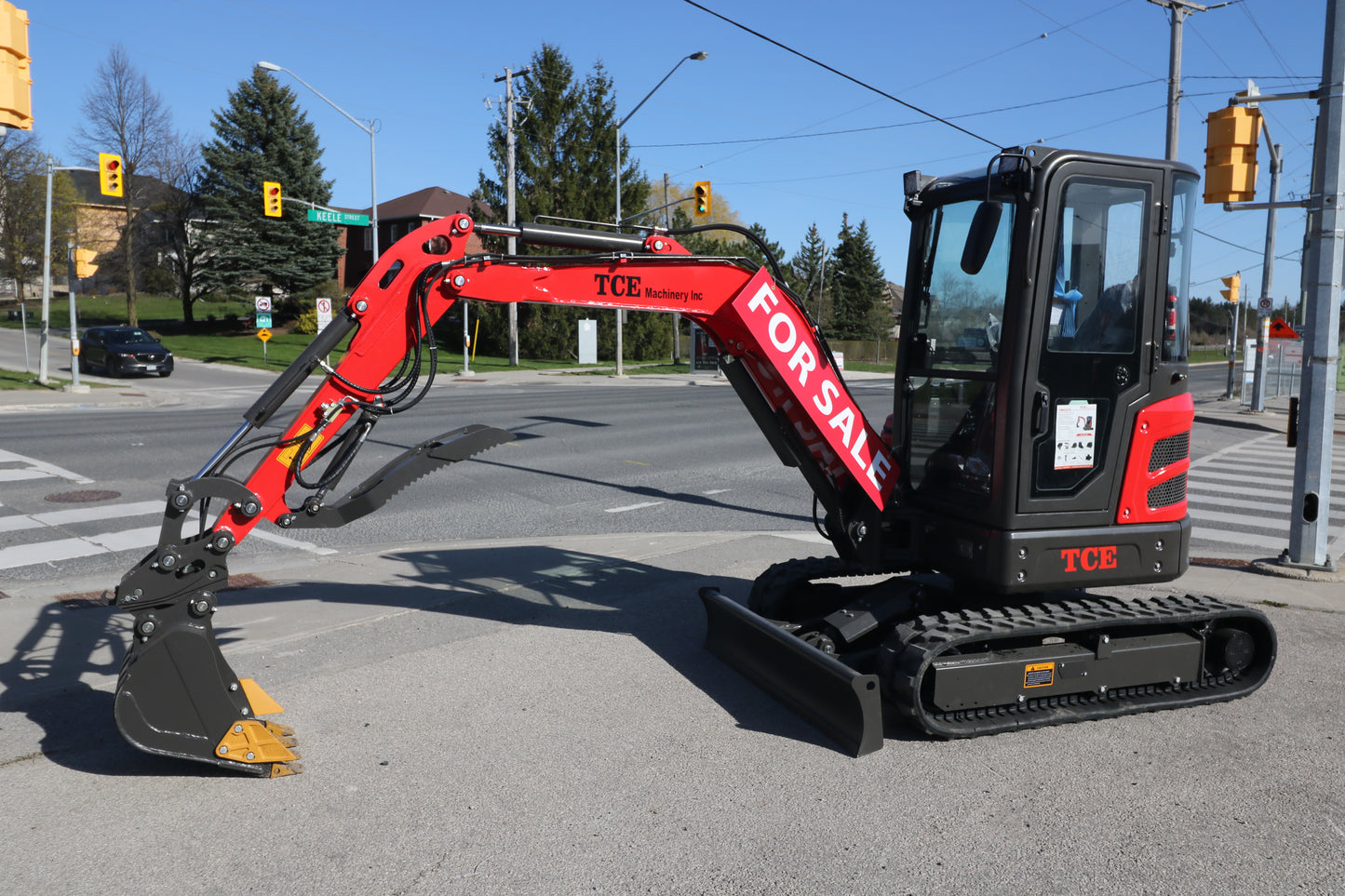 TCE Machinery TME0270 Mini Excavator 5940lbs Kubota Engine